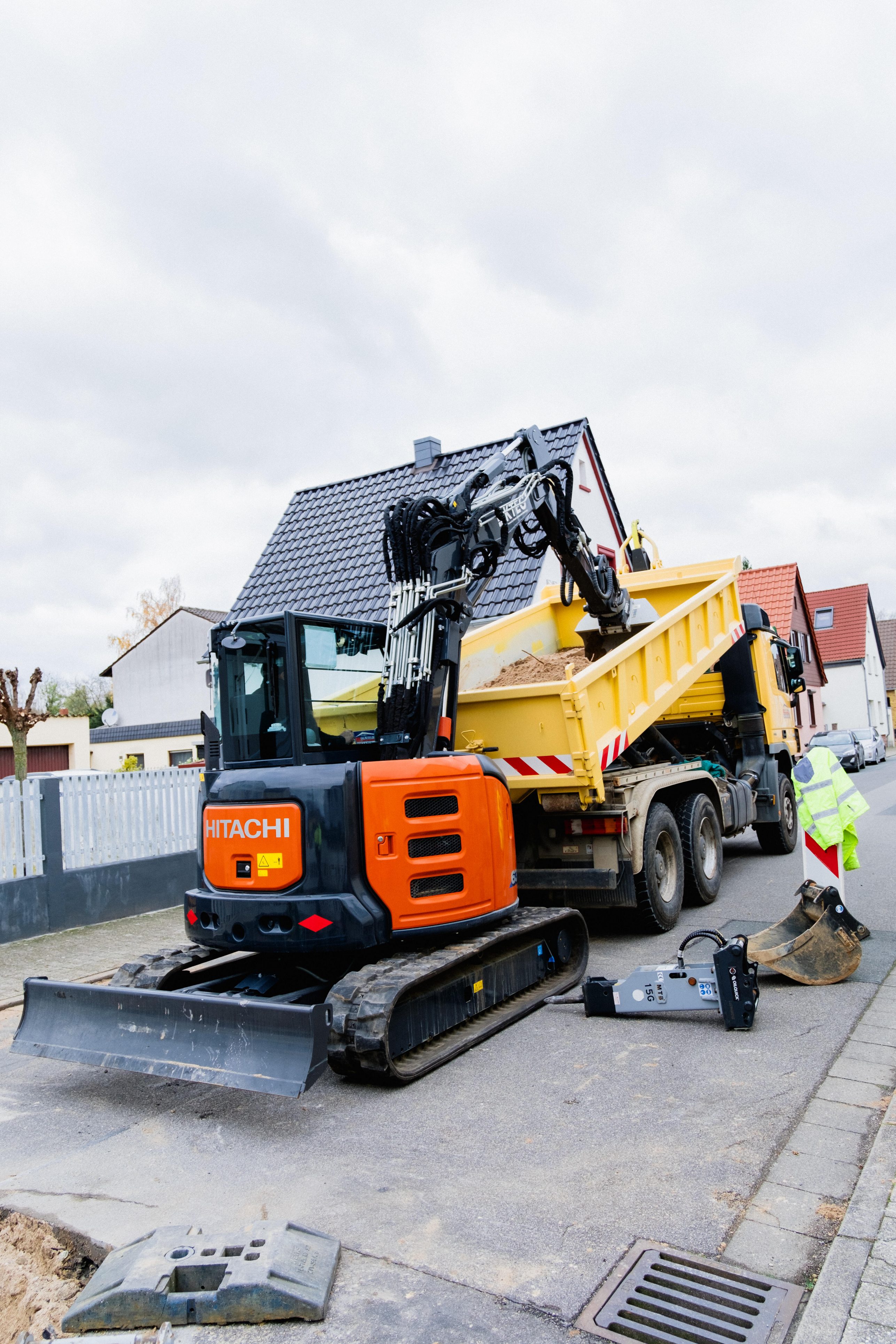 Neuzugang im Mietpark: KTEG 63US-6 – Kompaktbagger mit Mittelbagger-Hubkraft